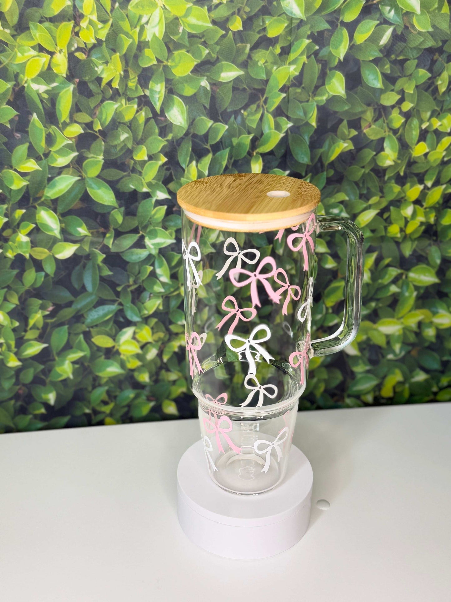40oz Pink and White Bow Glass Tumbler
