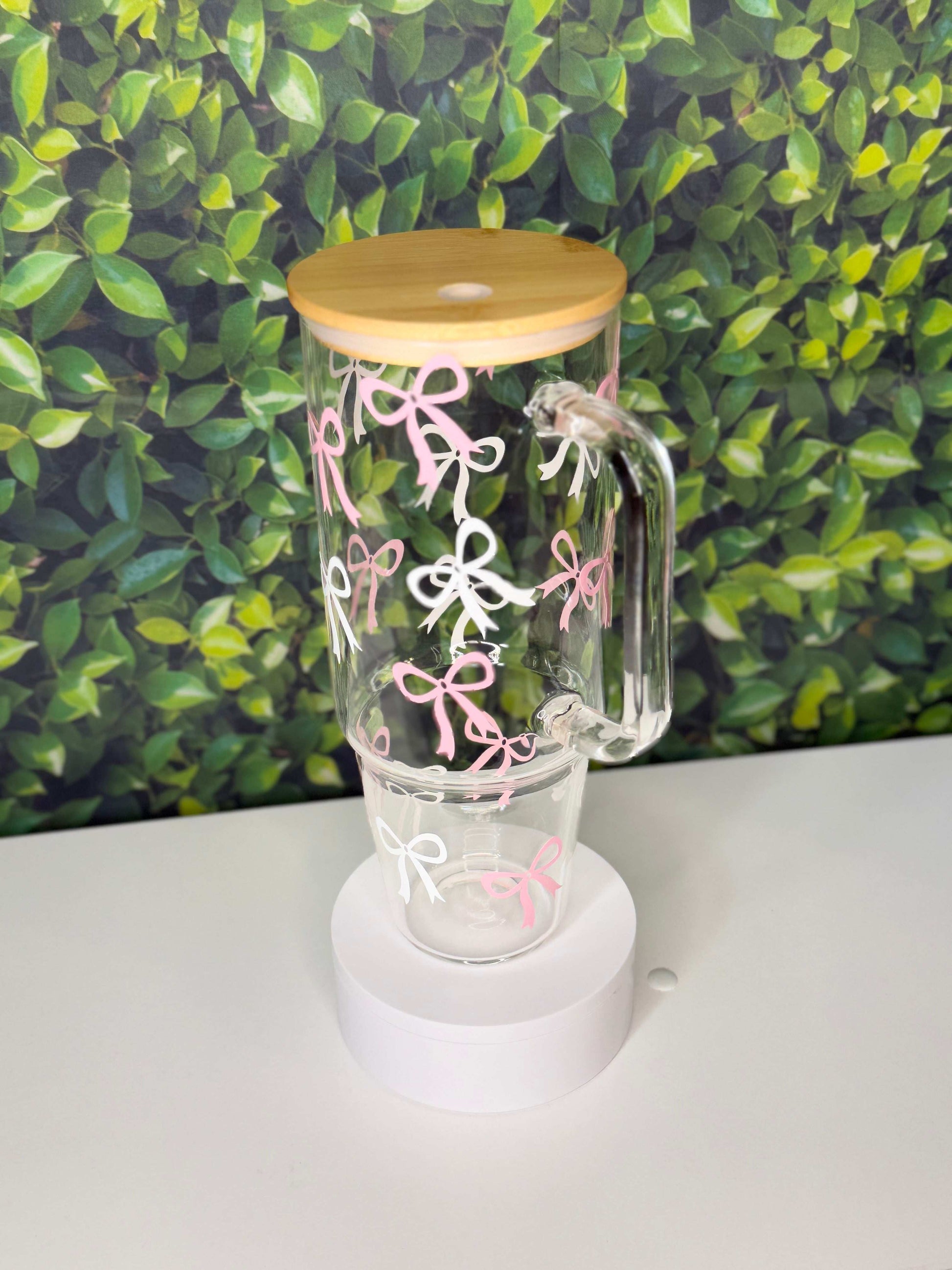 40oz Pink and White Bow Glass Tumbler